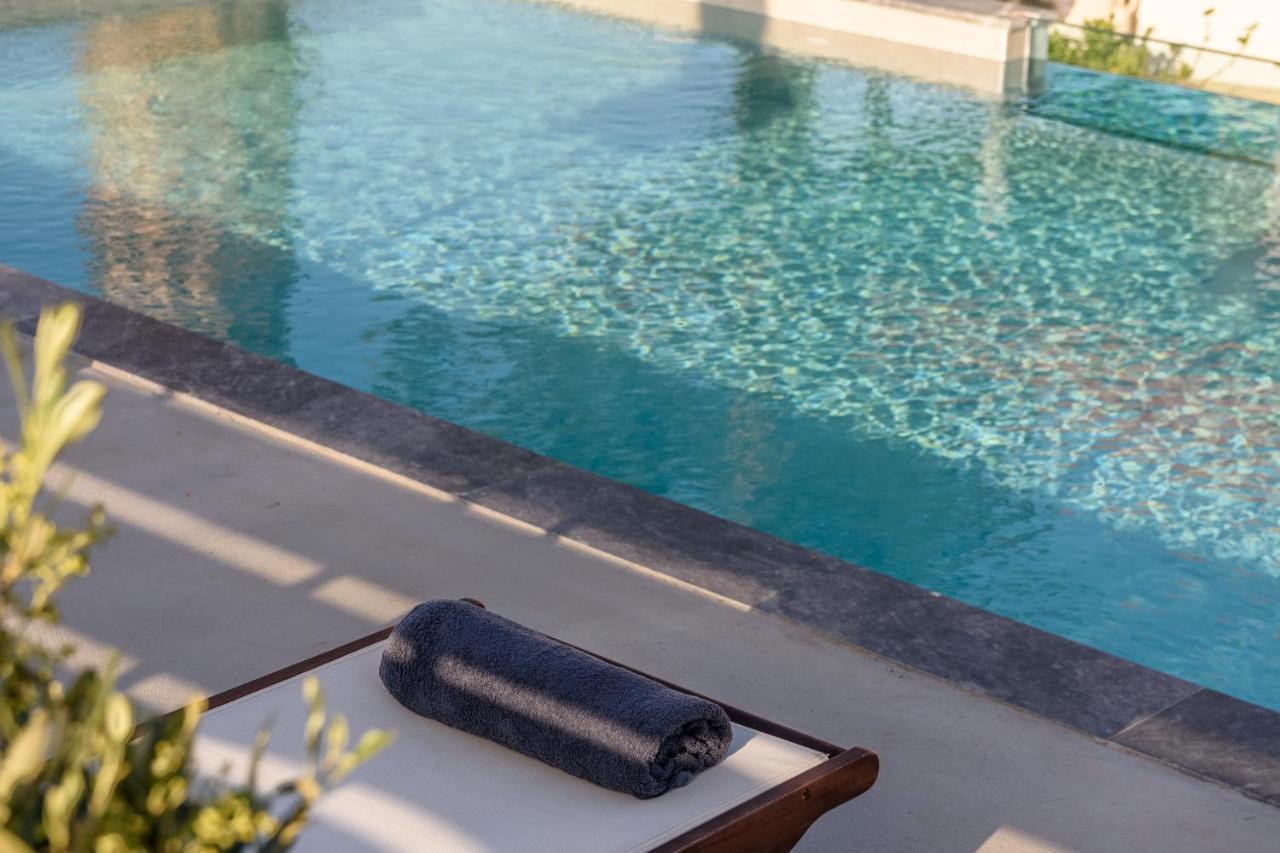 Queen'S Gem Luxury Villa - Heated Jacuzzi & Pool Limenas Chersonisou Exterior foto