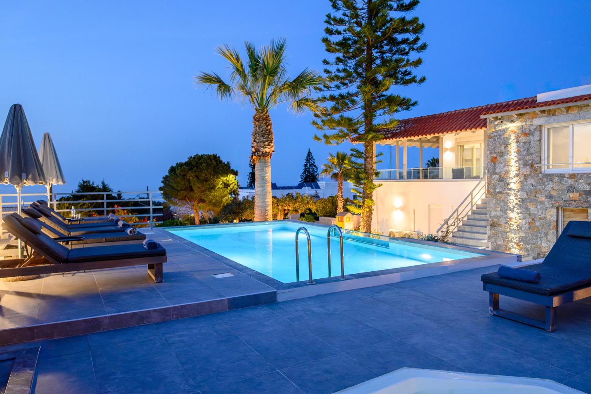 Queen'S Gem Luxury Villa - Heated Jacuzzi & Pool Limenas Chersonisou Exterior foto
