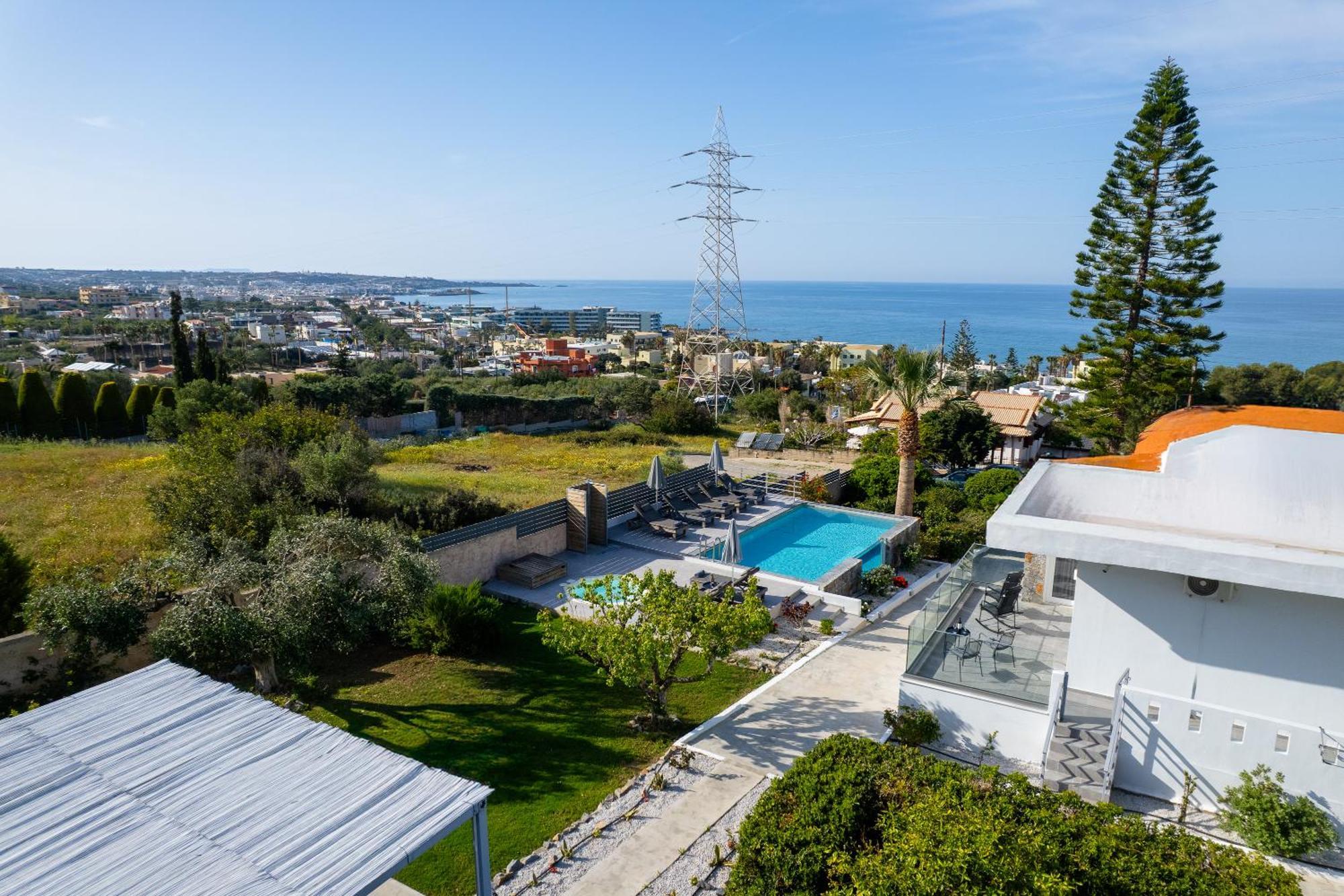 Queen'S Gem Luxury Villa - Heated Jacuzzi & Pool Limenas Chersonisou Exterior foto