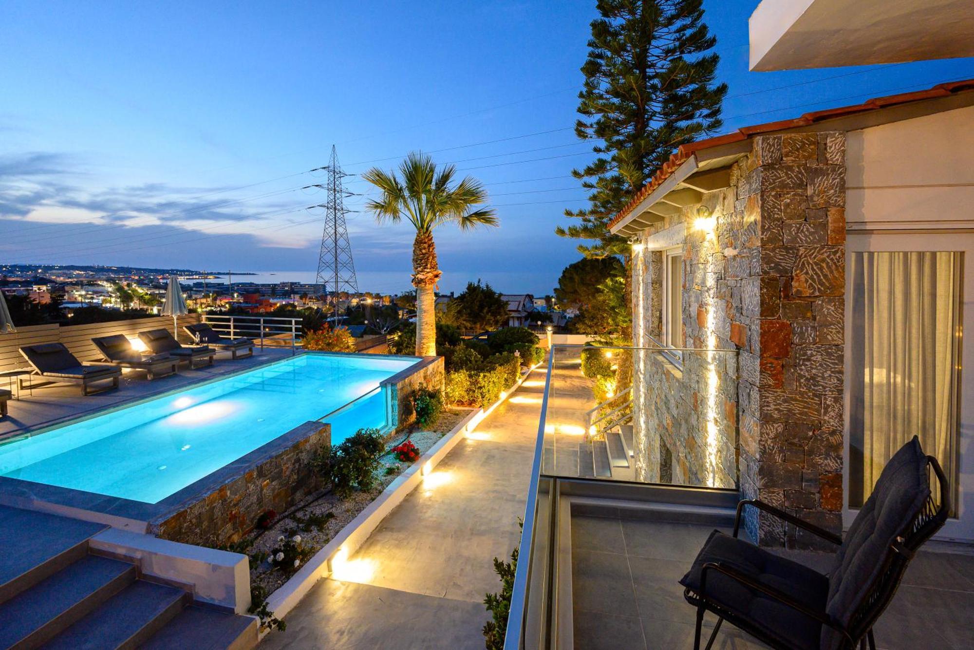 Queen'S Gem Luxury Villa - Heated Jacuzzi & Pool Limenas Chersonisou Exterior foto