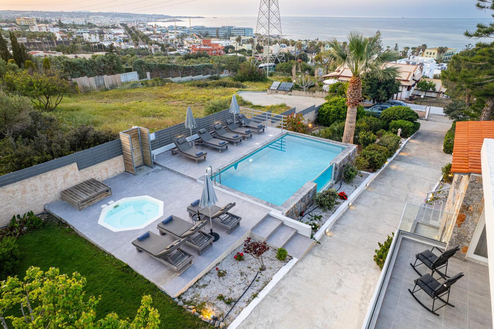 Queen'S Gem Luxury Villa - Heated Jacuzzi & Pool Limenas Chersonisou Exterior foto